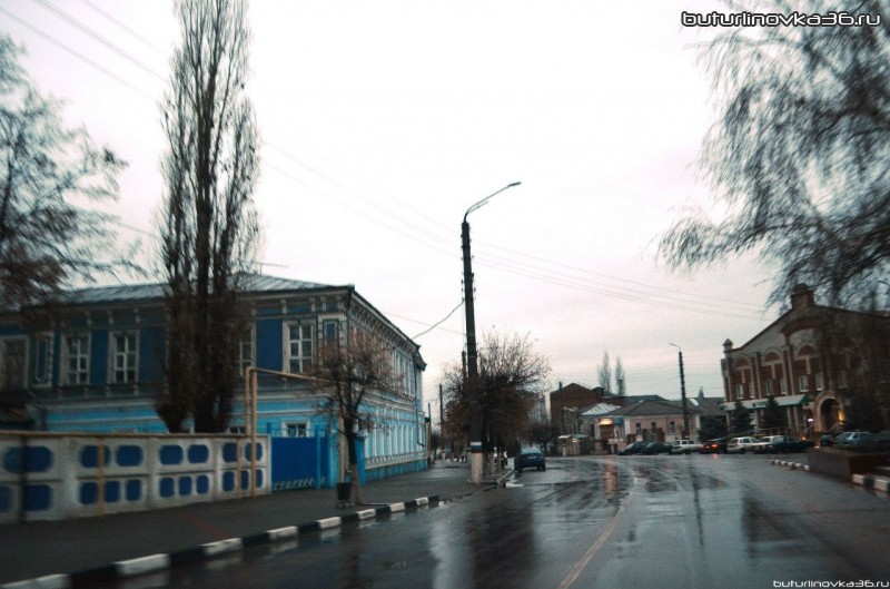 ул. Ленина, вид на здание Совторговли