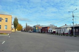 Площадь Воли близ Райадминистрации