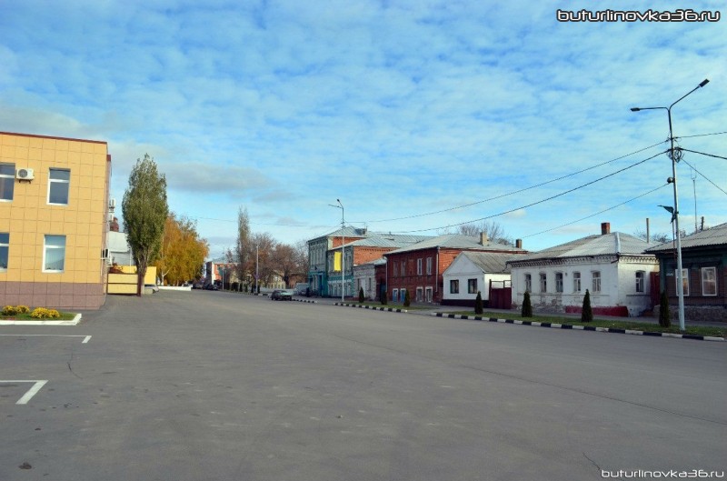 Площадь Воли близ Райадминистрации