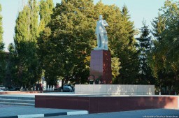Памятник Ленину в Бутурлиновке